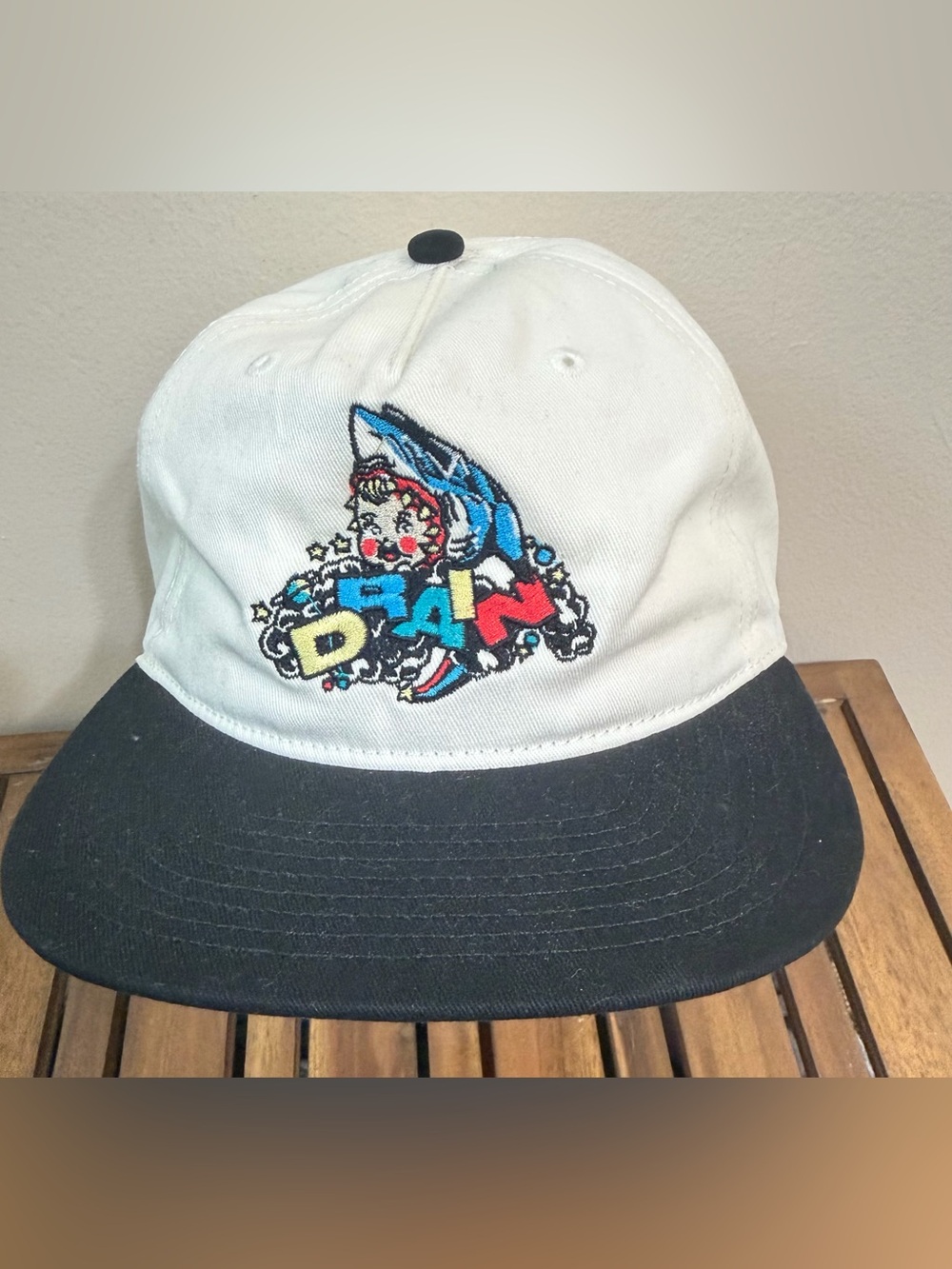 “DRAIN” RAINBOW EMBROIDERED 5-PANEL CAP